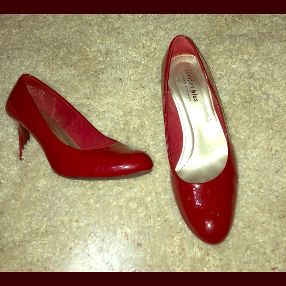 Paten leather red heels